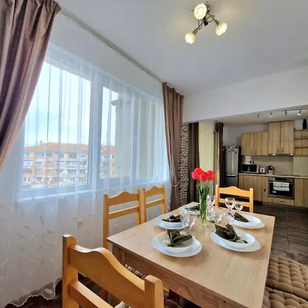 алекс Apartmán